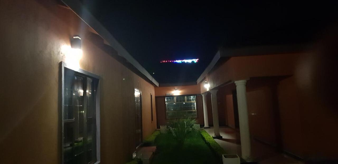 Mathlyn Guest House Φράνσισταουν Εξωτερικό φωτογραφία